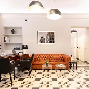 Foresteria Di Piazza Cavour - Luxury Suites&guest House Affittacamere